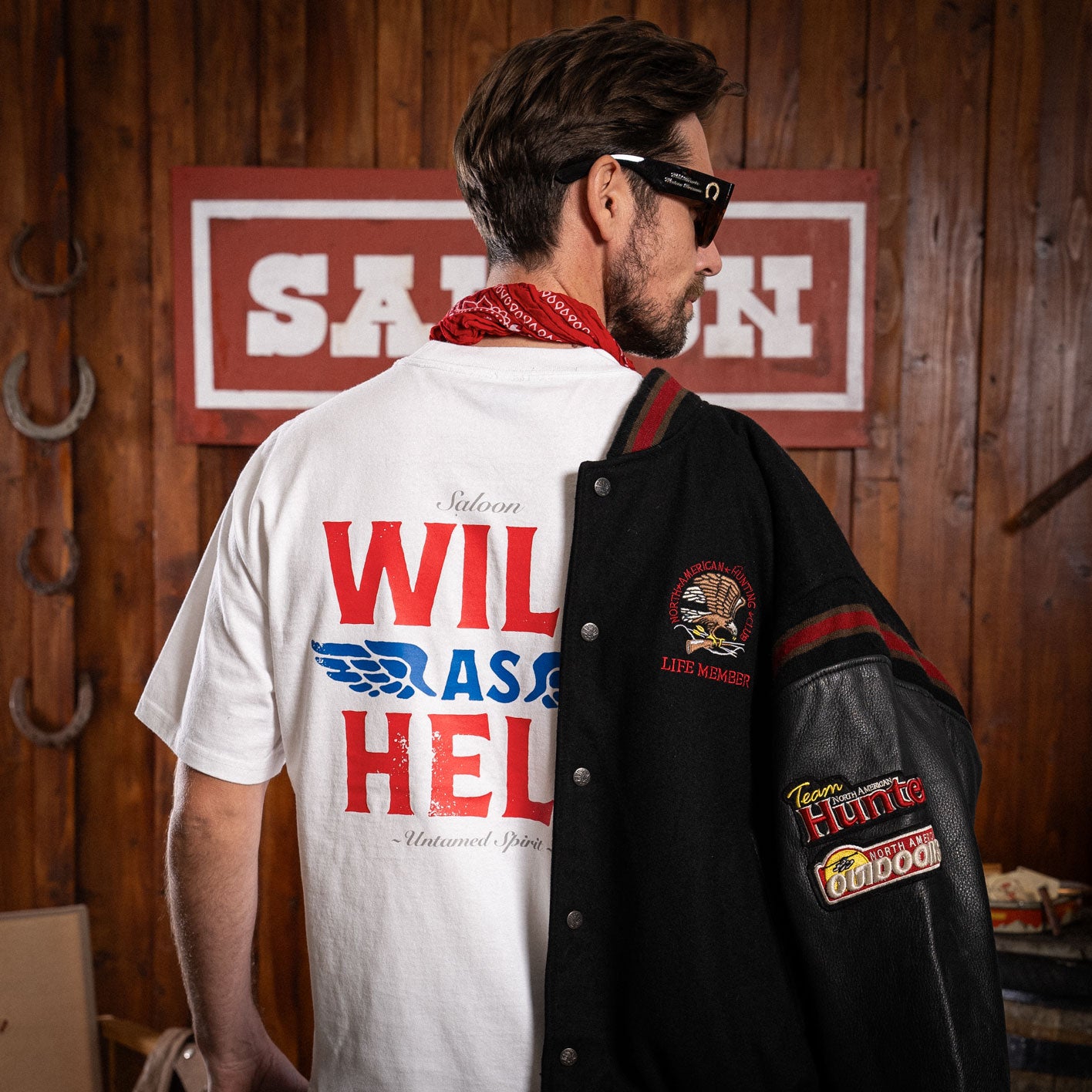 STAY WILD - HEAVY TEE